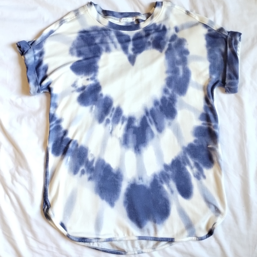 Tie Dyed Women's Top With Heart Blue & White Size M